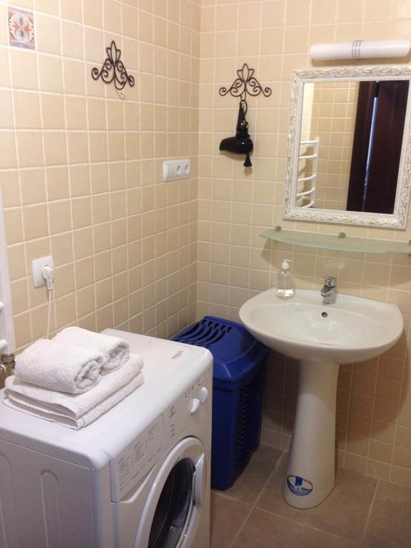Gil Apartments, On Mynaiska 18 Użhorod Zewnętrze zdjęcie